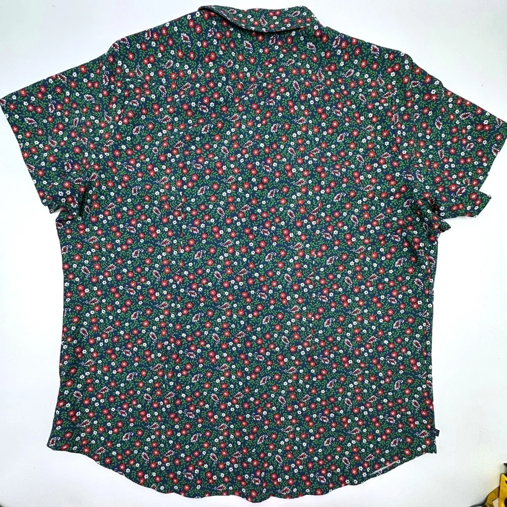 Mizzen+Main Leeward Mens XL Standard Fit Short Sleeve Floral Performance Shirt